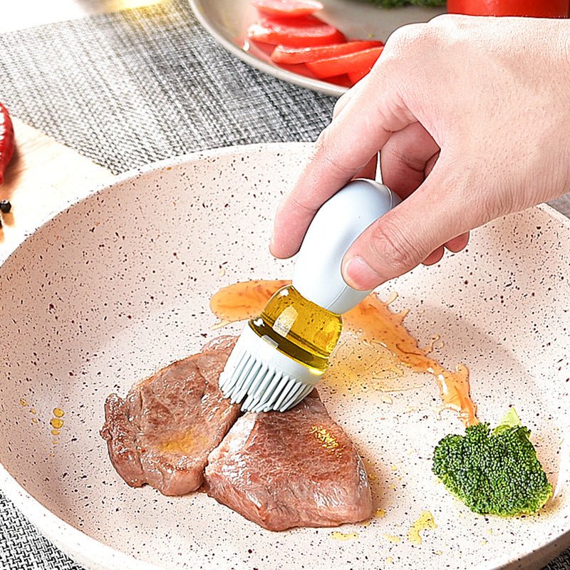 Creative Silicone Brush Head Brush Oil Bottle Kitchen High Temperature Resistant Press Type Oil Metering Oil Bottle - Bagpleky